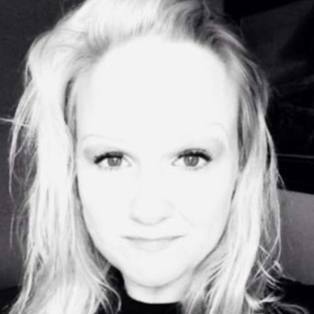Meet your Posher, Casey